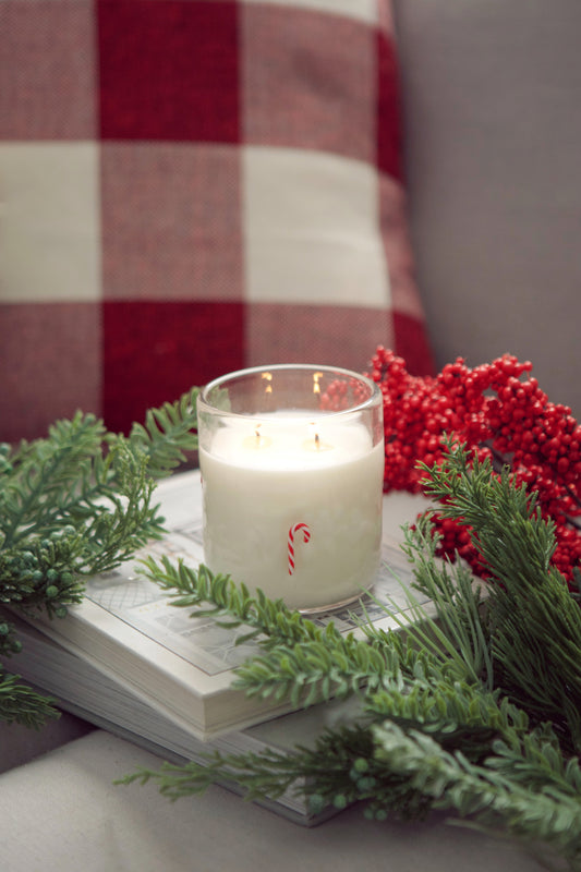 candy cane speckle candle - vanilla peppermint (restocking mid-december)