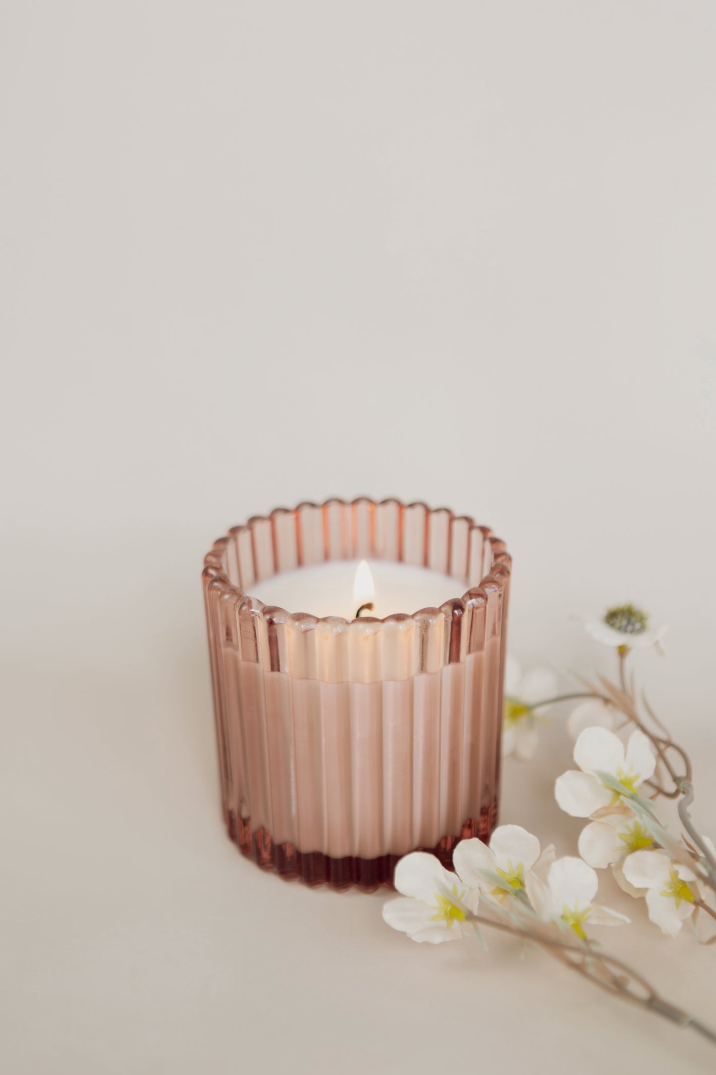 8.5oz ribbed candle